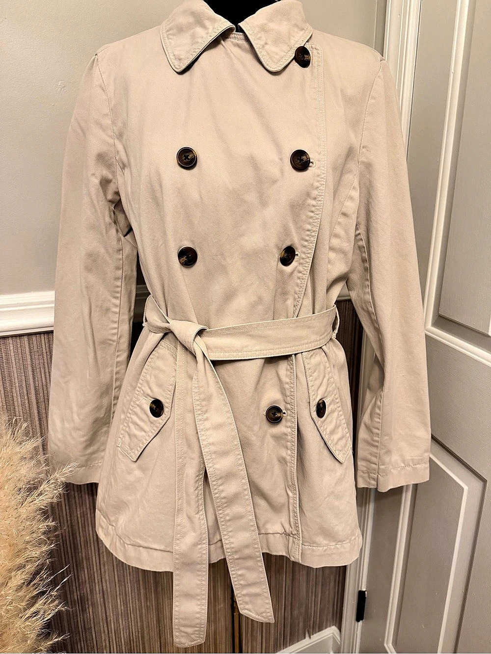 GAP Women’s Beige Belted Double Breasted Trench Coat Medium